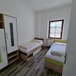 Workers Castle Fuer Besten Monteure מלון דירות 3*