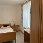 Workers Castle Fuer Besten Monteure 3* סנט מיכאל אין אוברסטירמרק