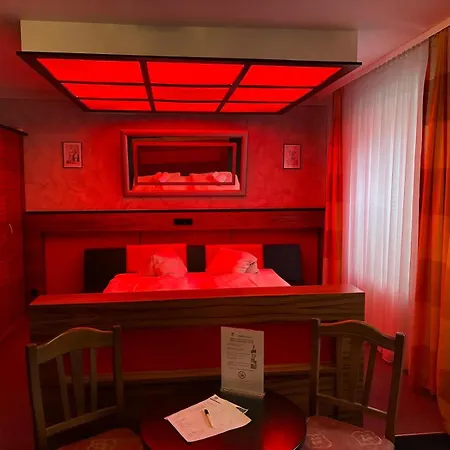 Aparthotel Workers Castle Fuer Besten Monteure 3*