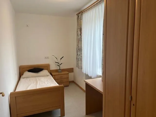 Workers Castle Fuer Besten Monteure 3* Санкт-Михель-ин-Оберстайермарк